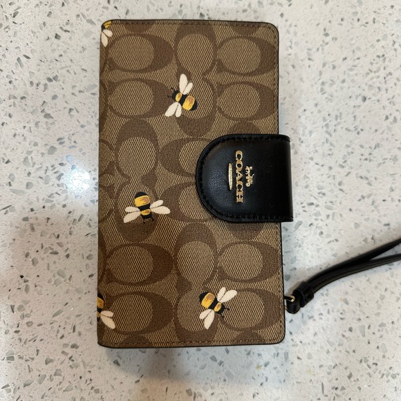 Coach Phone Wallet Bee Print Tech Wallet - Picture 4 of 11
